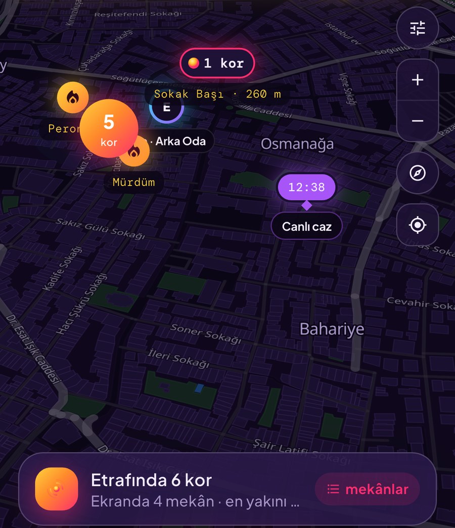 Haritada dört katman: mekân, etkinlik, arkadaş ve yanan kor pinleri